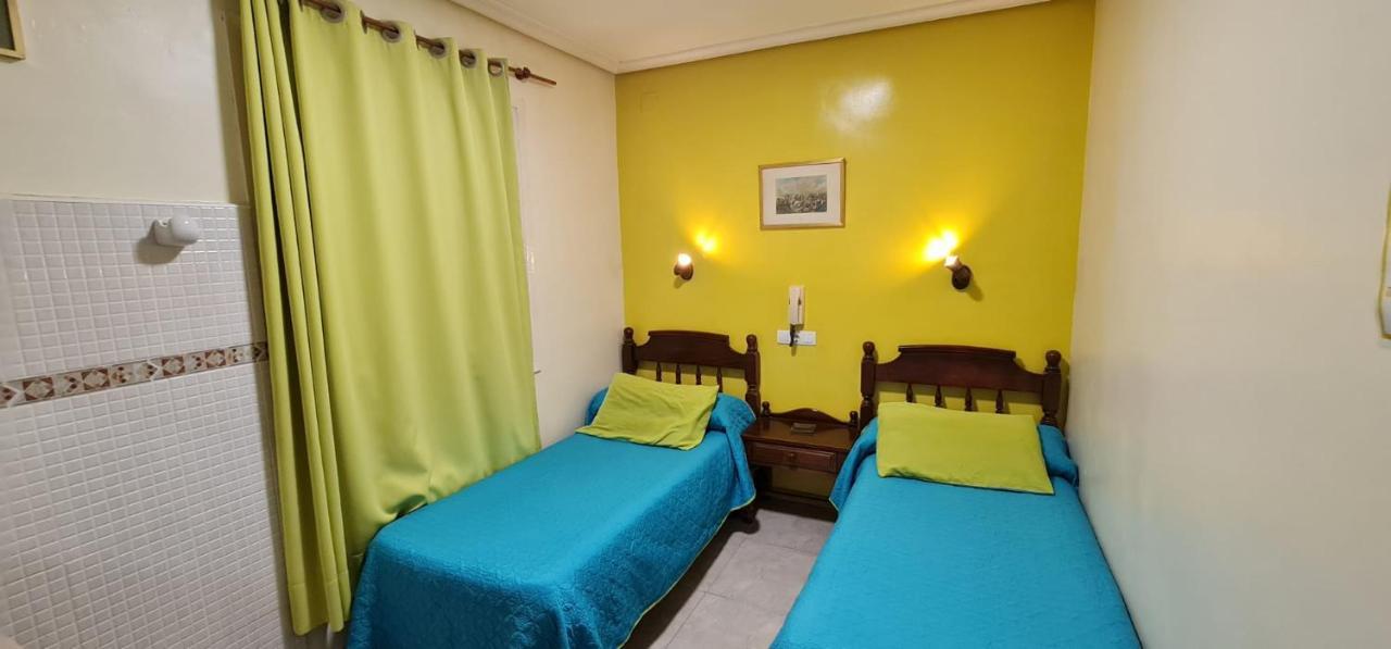 Hostal Ramon Y Cajal バリャドリド エクステリア 写真