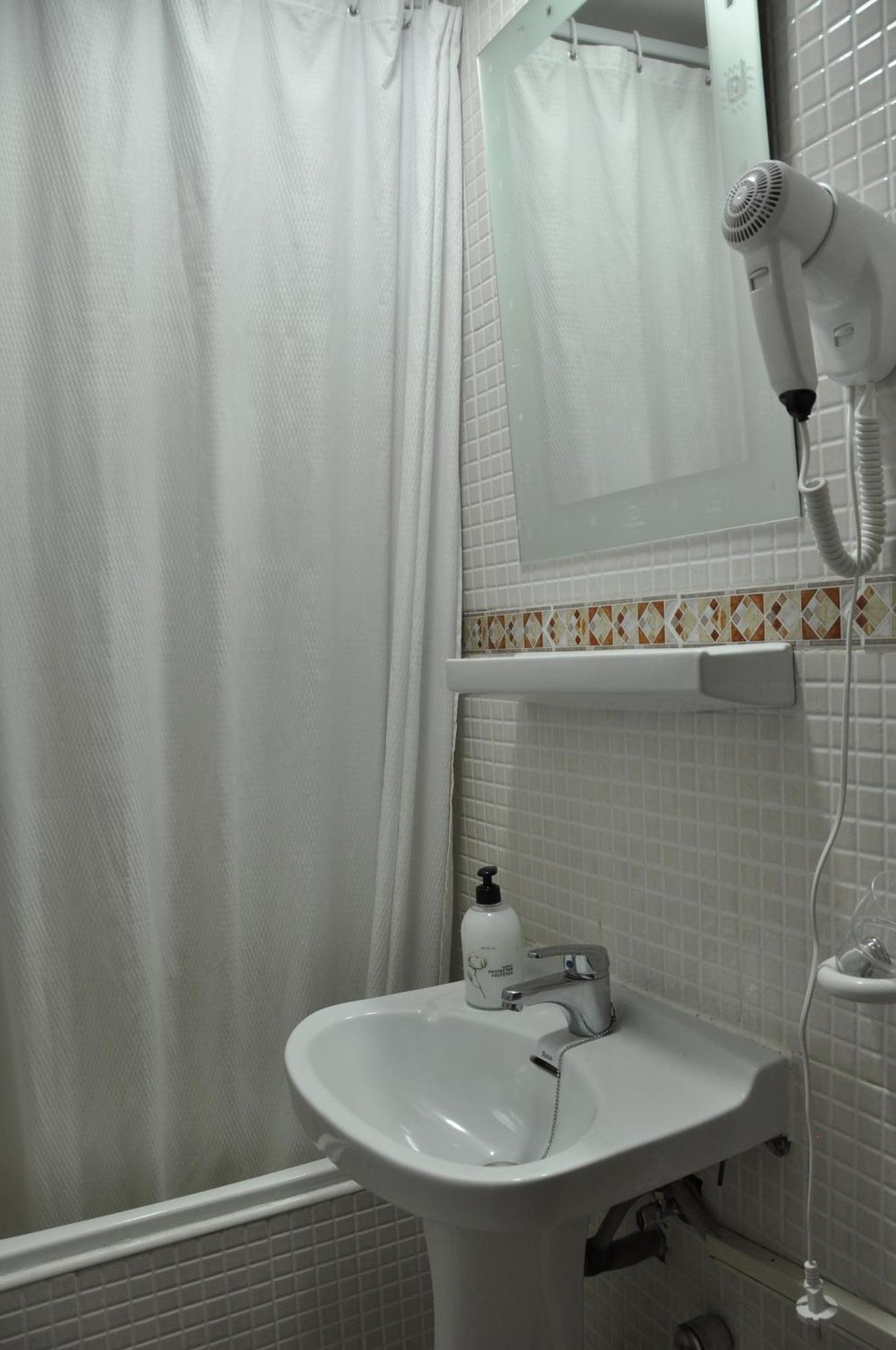 Hostal Ramon Y Cajal バリャドリド エクステリア 写真