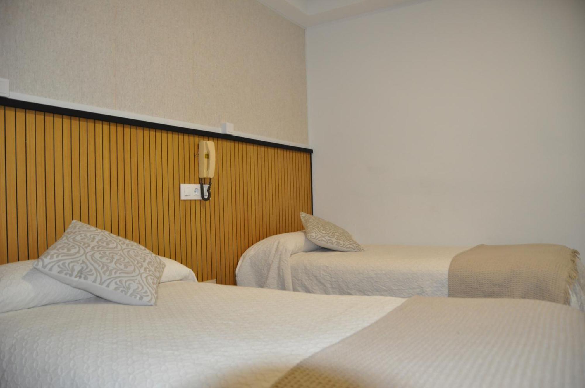 Hostal Ramon Y Cajal バリャドリド エクステリア 写真
