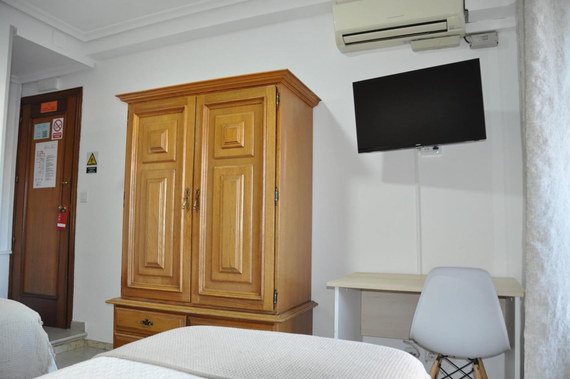 Hostal Ramon Y Cajal バリャドリド エクステリア 写真
