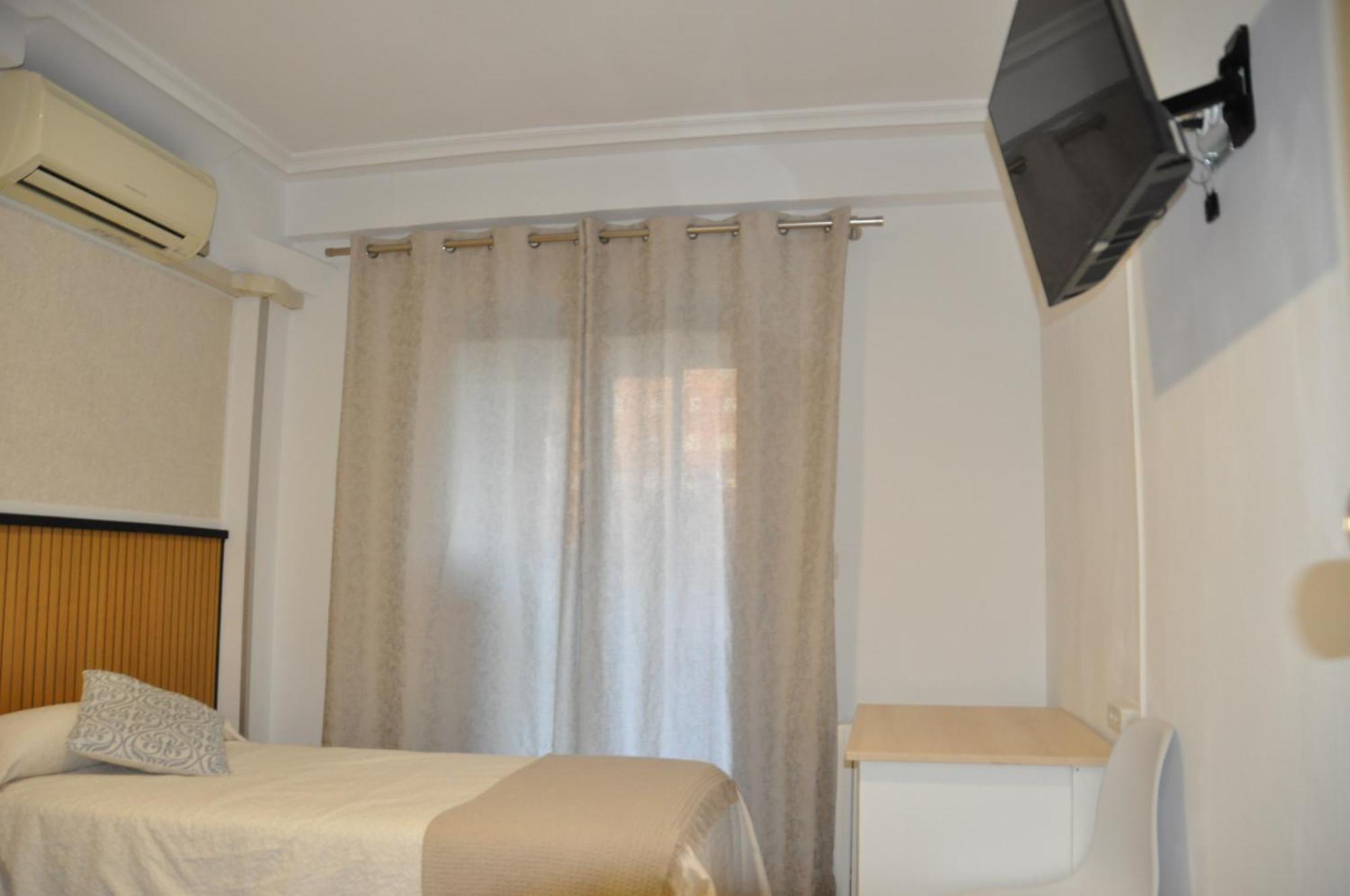 Hostal Ramon Y Cajal バリャドリド エクステリア 写真