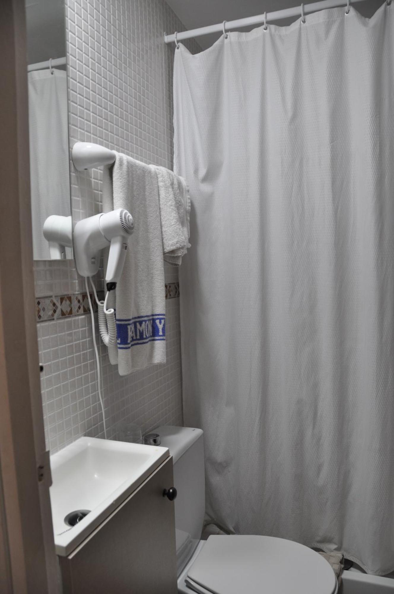 Hostal Ramon Y Cajal バリャドリド エクステリア 写真